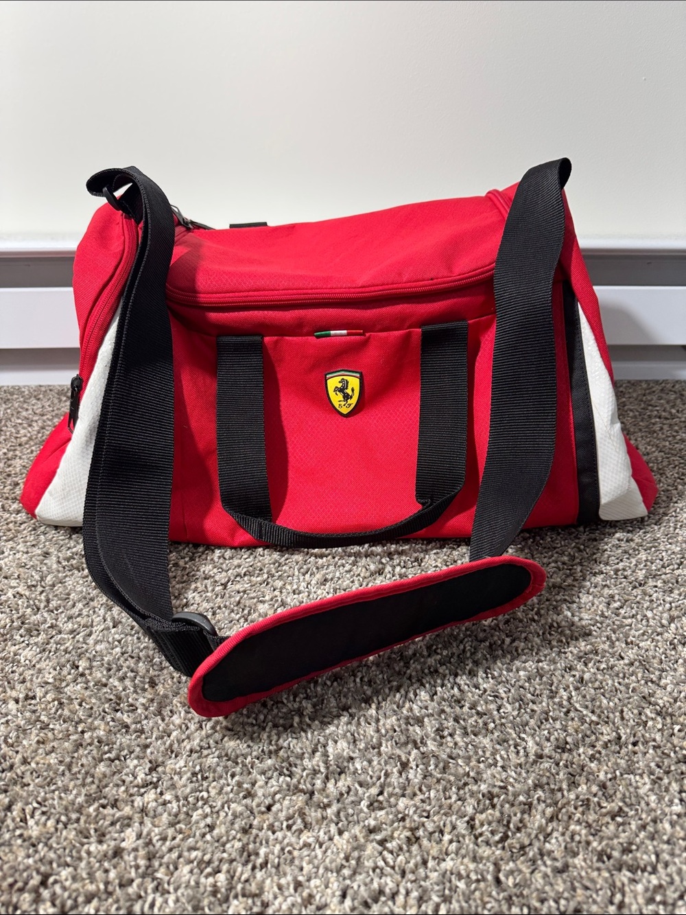 Puma x Ferrari mens red 10 anniversary lightweight travel duffel bag EUC